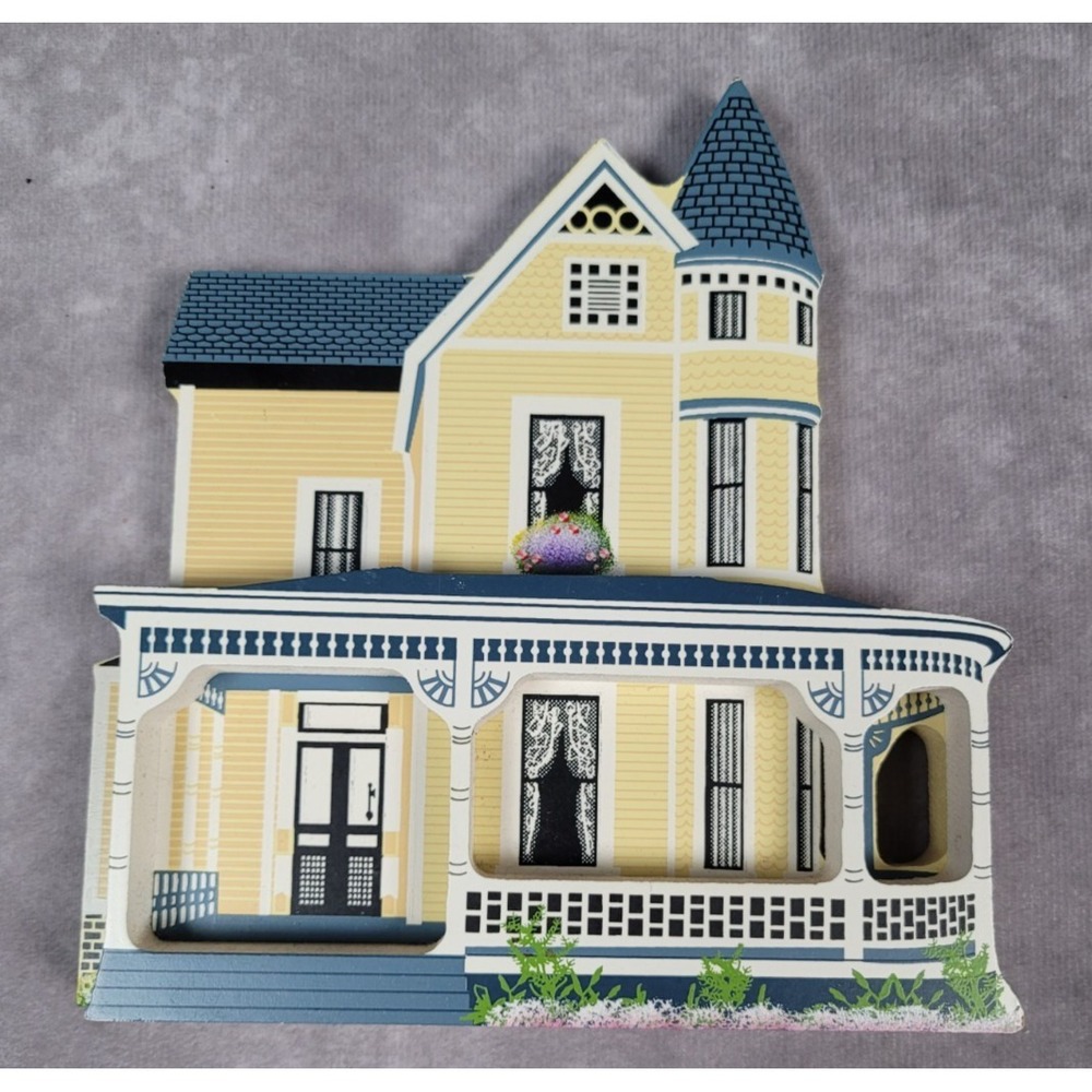 Vintage Sheila's Collectibles Victoria 1890s Charlotte NC Cottagecore
